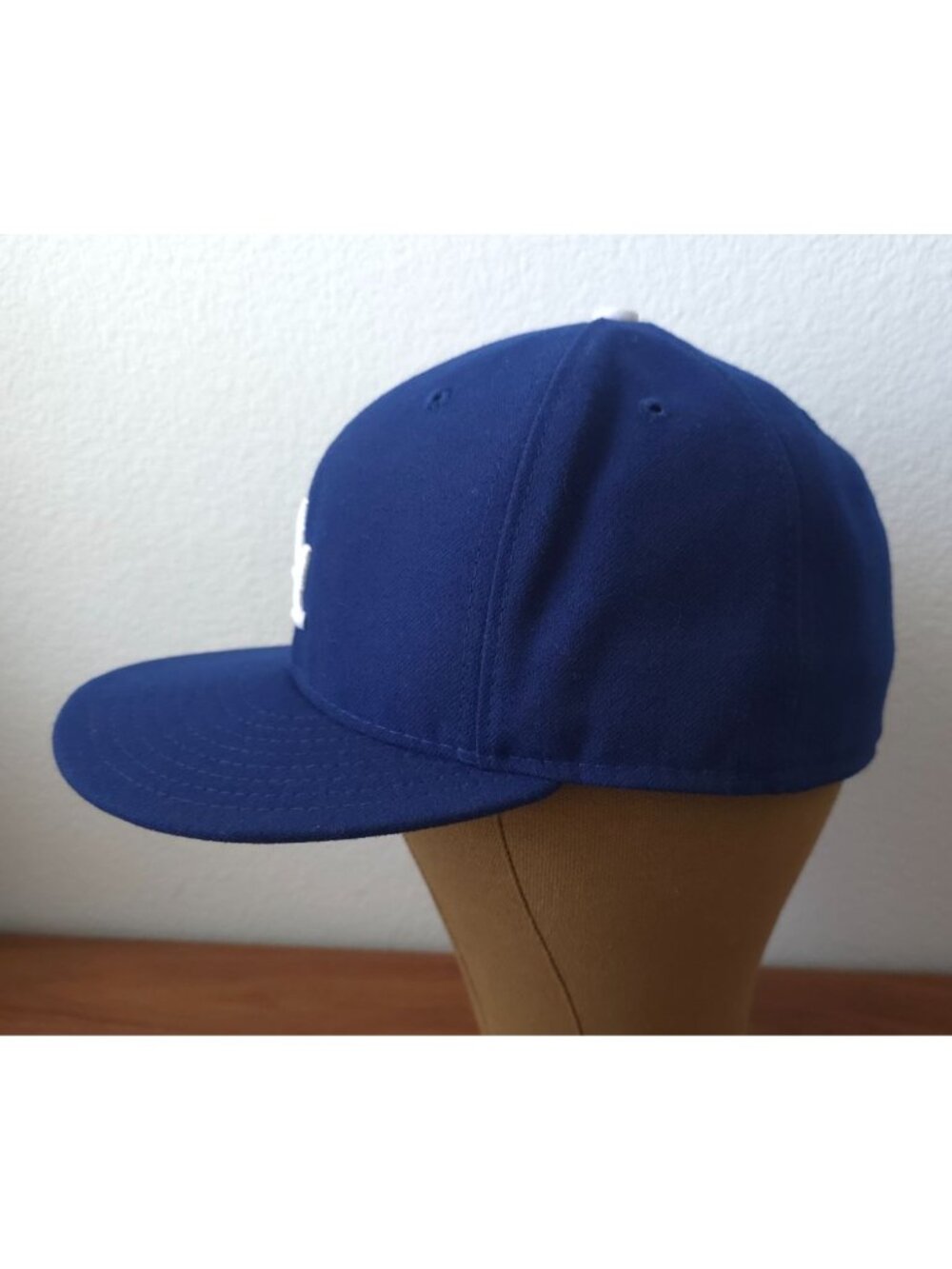 Los Angeles Dodgers New Era 59FIFTY Fitted MLB Official On-Field Cap Sz 7-3/8 - Picture 2 of 10